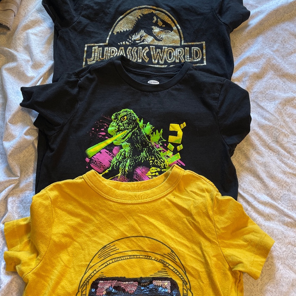 Old navy graphic t shirt bundle